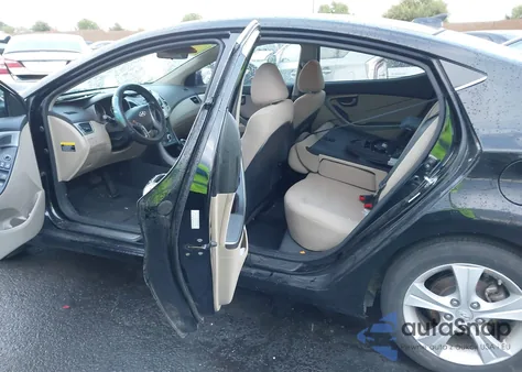 2016 Hyundai Elantra Value Edition из США, поврежденный, VIN KMHDH4AE2GU573749